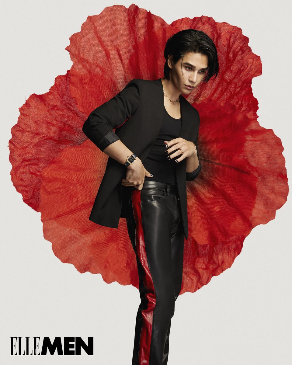 ElleMenThailand's tweet photo. ค้นหาตัวตนของ ‘เจฟ ซาเตอร์’ @jeffsatur  กับบทบาทการเป็น Frontman คนล่าสุดของนิตยสารแอลเมน ประเทศไทย ผ่านแฟชั่นเซต 4 ลุค ที่แมตช์ด้วยแอ็กเซสเซอรี่ส์ @Cartier  

#ELLEMENthailand
#ELLEMENandJeffSatur
#Cartier
#JeffSatur #CartierThailand #ClashdeCartier https://t.co/QSb6SOw0eM