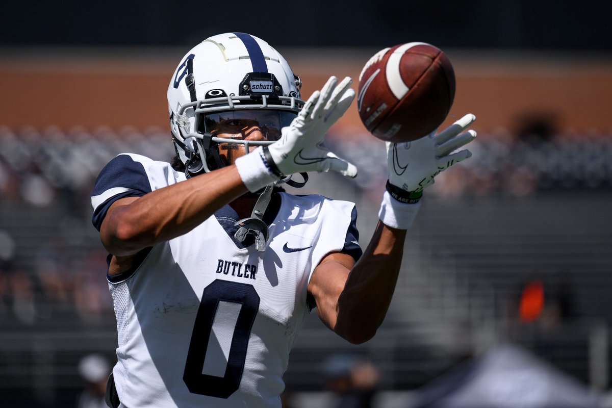 #AGTG Blessed to receive my first D1 offer from Butler University ! @jalenmoss5 <a href="/Coach_Limongi/">Coach Limongi</a> <a href="/JimmieForsythe/">Jimmie Forsythe</a>