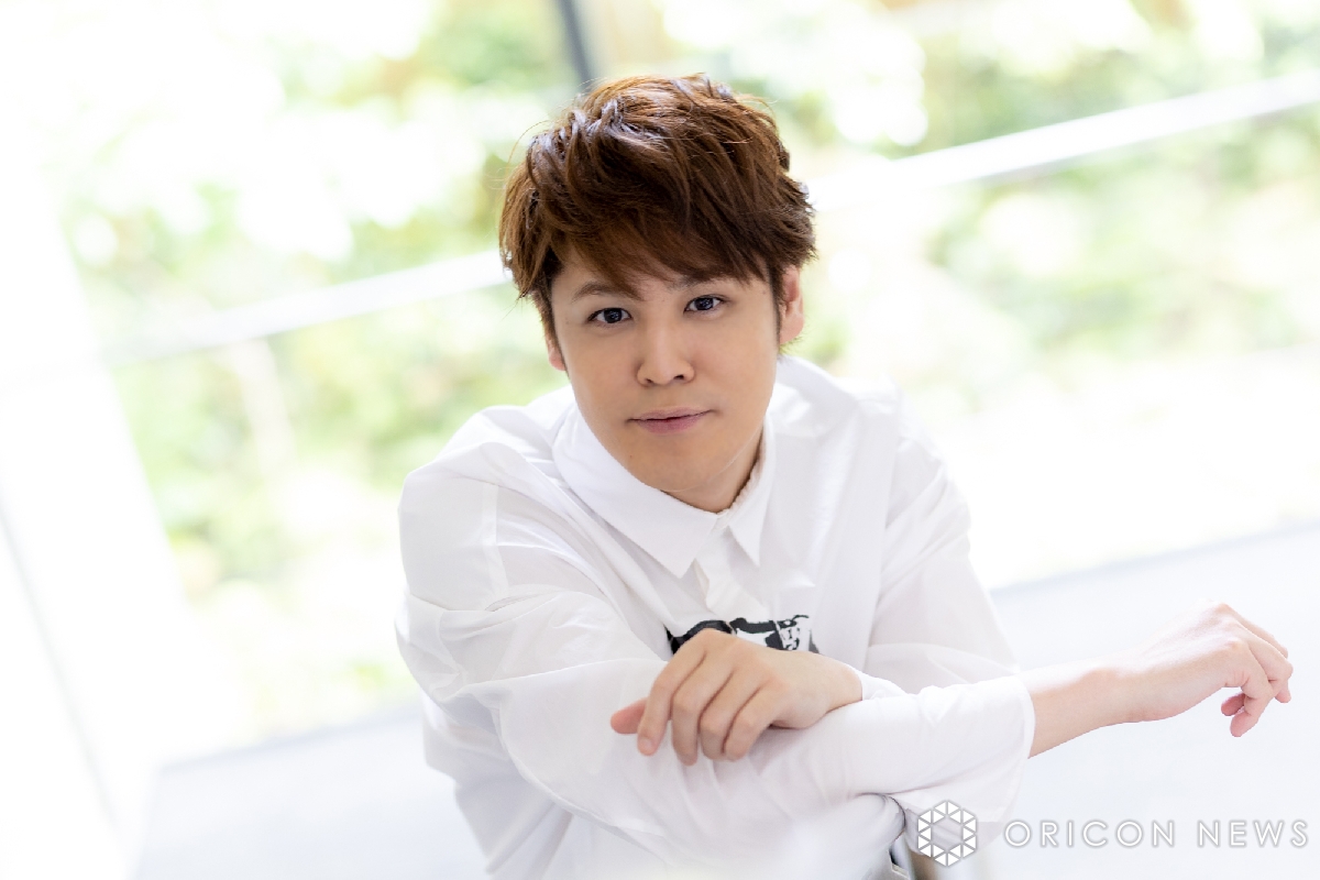 oricon_anime_'s tweet photo. 雅マモル、幻の楽曲「恋はホップステップジャンプ」待望の音源化
https://t.co/WHSTFgXbgs

埼玉出身・今売り出し中のアイドルで、ホットパンツから伸びる長い脚がまぶしい永遠の16歳。なお、宮野も未出演の紅白歌合戦には先輩を差し置いて2年連続で出演している。

※写真は尊敬する先輩・宮野真守 https://t.co/now1oLkHSO