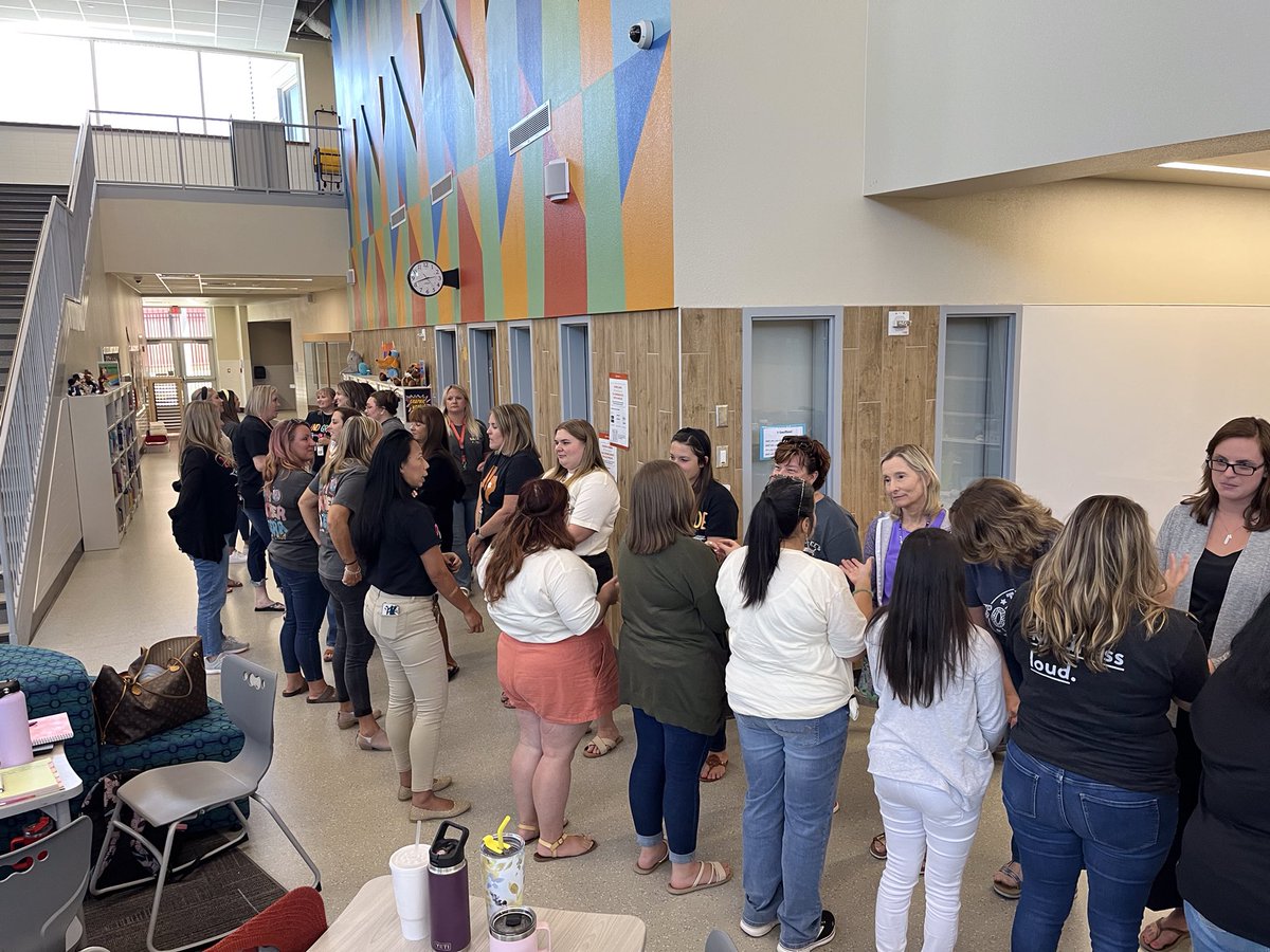 Sherry Lowe tweet media