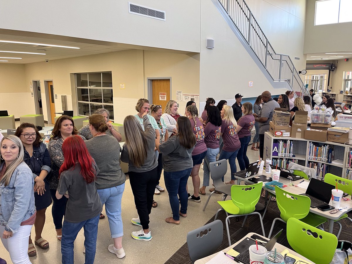 Sherry Lowe tweet media