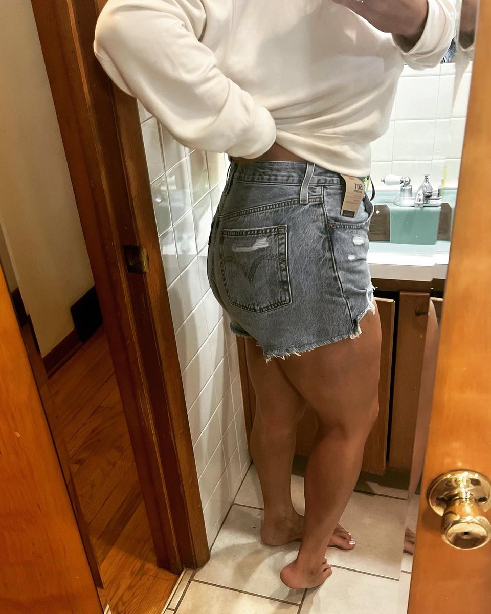 karson_8's tweet image. Selfie dump because I’ve been busting my ass to look this good 🤩🥰