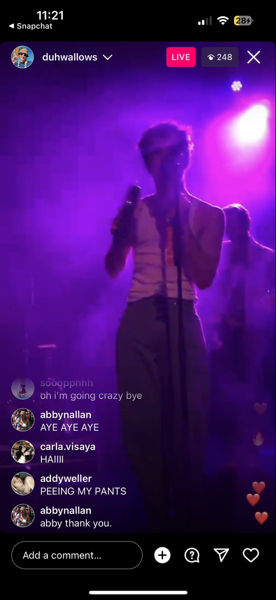 cheeerupharry's tweet image. Might kms