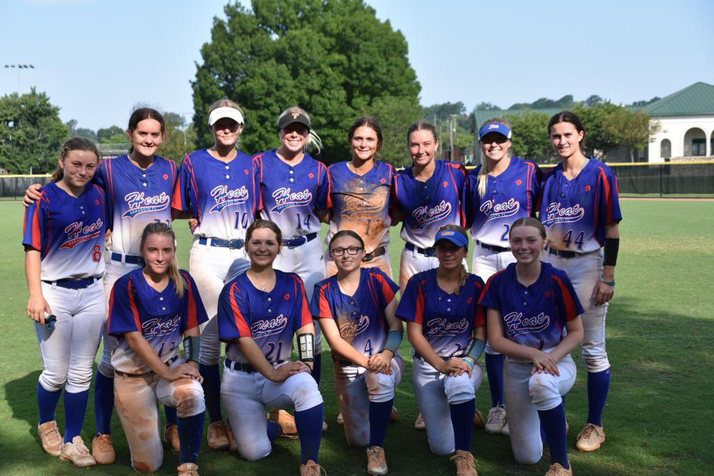 SarasotaHeat18U's tweet photo. Summer ‘23 leaves us saying goodbye to our Seniors moving on to college. 

@oliviamrogers8 @RyleighBennett6  @AveryArrington4 will be @SCFSoftball 💚🩵 #GoTees 

@BaileeRiggins @BriWeimer will be @DSC_Softball 💙🤍  

Good luck ladies #heatfam #movingon #SarasotaHeat https://t.co/Hk0aZVKkFD