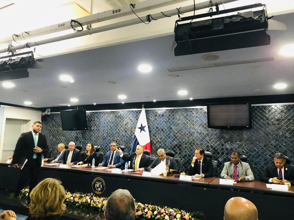 CConsularPanama's tweet photo. El @CConsularPanama agradece gentil invitación de la @asambleapa al acto protocolar de instalación de la  Comisión de Relaciones Exteriores del quinto período legislativo 2023 - 2024, presidida por el H.D. Gonzalo González. https://t.co/CClY1mxraK