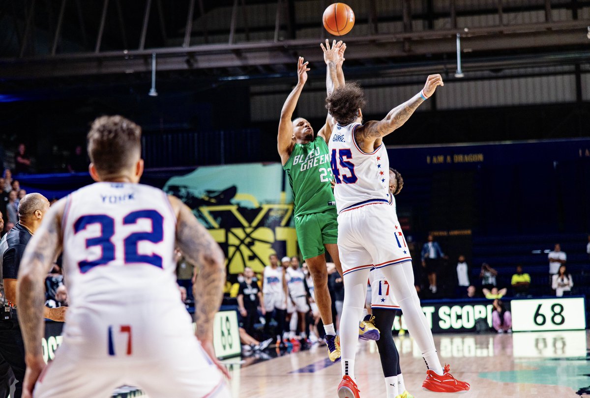 BleedGreenTBT's tweet photo. MOOD😤😤😤😤😤😤😤

7PM (ET)/6PM (CT) ON ESPN TOMORROW NIGHT!!!

LETS GOOOOOOOOOOO!!!!
#BleedGreen https://t.co/k5aVPgV4Sh