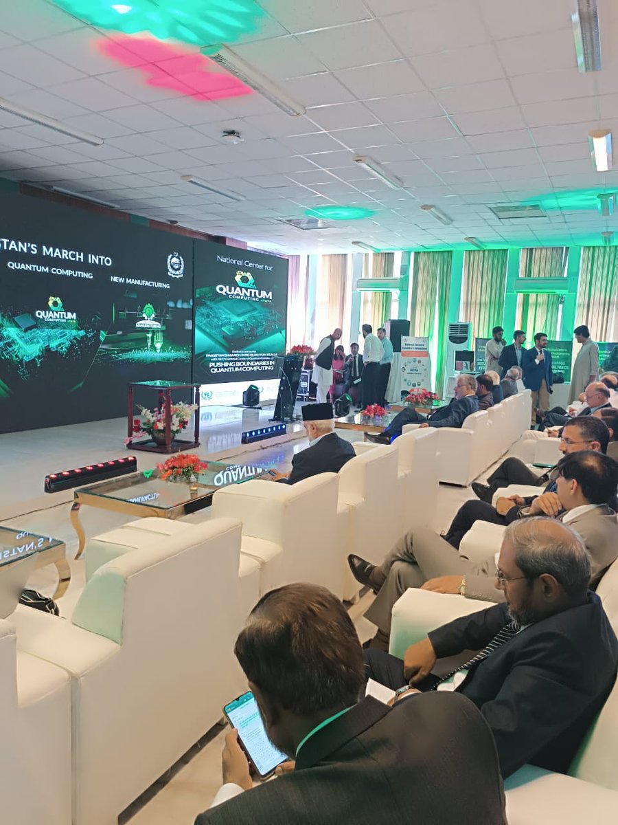 im_hamza9's tweet photo. #Technology4Pakistan
#5EsFramework
#cpec https://t.co/Jl3p0mqFTC