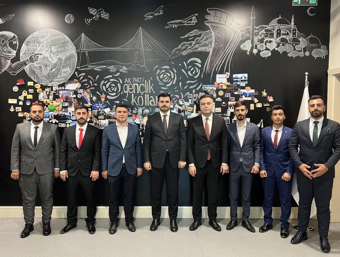 AK Parti Bingöl İl Gençlik Kolları Başkanı Seçilen Amca Oğlu @EnesAslan2312 Yeni Görevinde Başarılarının Devamını Dilerim