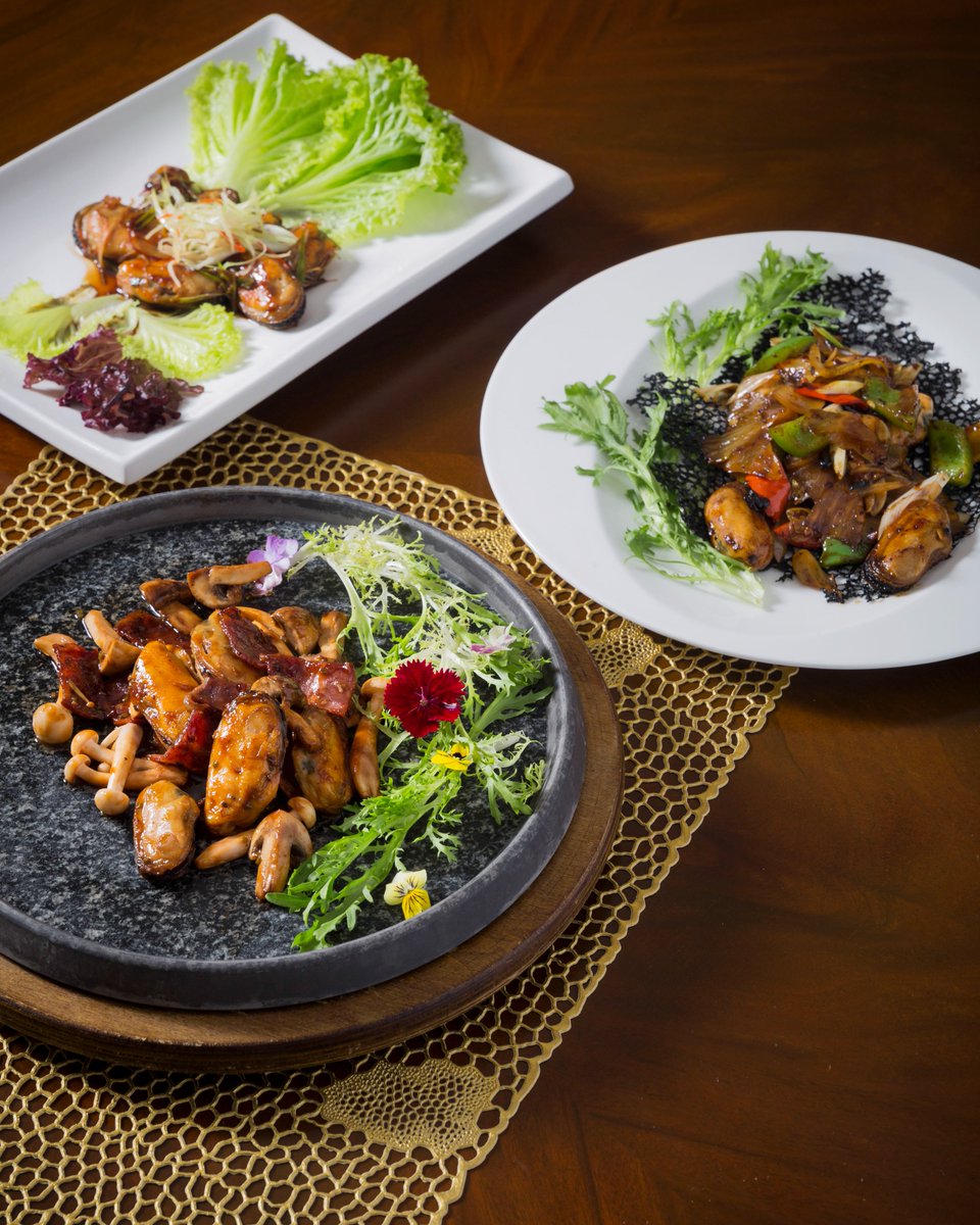 themuliabali's tweet photo. Table8 presents majestic green lipped mussels, exquisitely transformed by authentic Chinese culinary mastery. Discover unrivalled sophistication and irresistible flavours from 7 to 13 August 2023 #MuliaDining https://t.co/BrXwPtSfiC