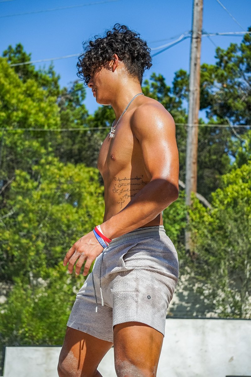 Senior season loading…🚨