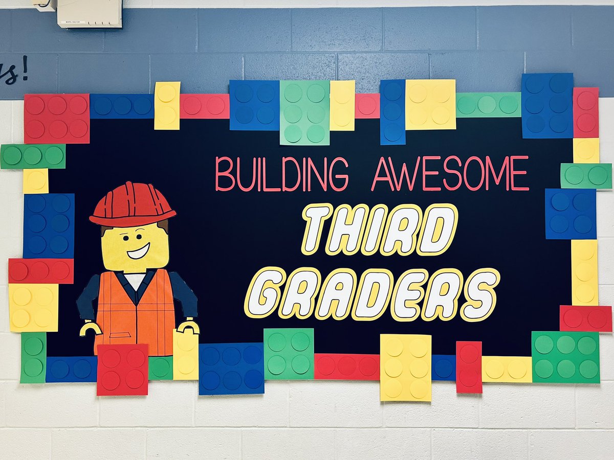 michellefowles's tweet photo. I am looking forward to BUILDING AN AWESOME YEAR with this great group of third graders! @VaughanRockets @Vaughan3rdGrade https://t.co/0oC5JxGDbb
