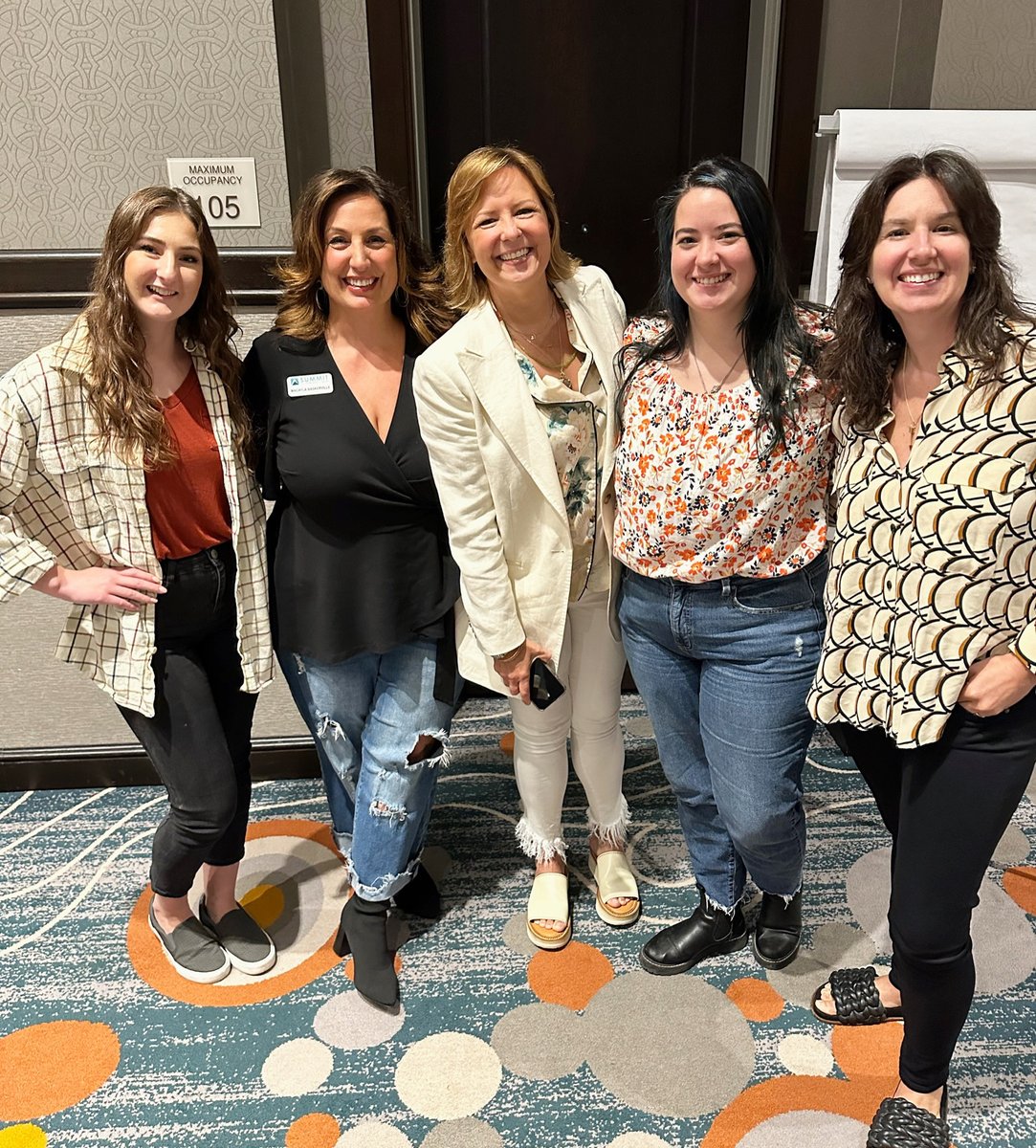 A few members of the team attended the @SummitSalon meeting with our coach Macayla and enjoyed an inspiring class from Glenn Baker! As stylists, continuing education & expanding our knowledge has always been a priority for us so we participate in multiple events + classes yearly.