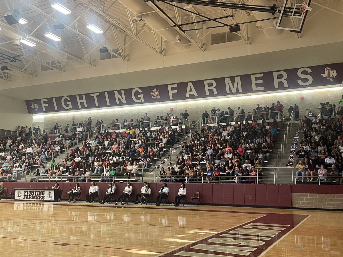 According2Dack's tweet photo. @LewisvilleHS Orientation is underway!!!
#FARMERPRIDE https://t.co/rIqVHp37UQ
