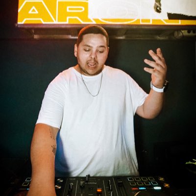 Taron_dj's tweet photo. #NuevaFotoDePerfil https://t.co/6cR1Aykpz1