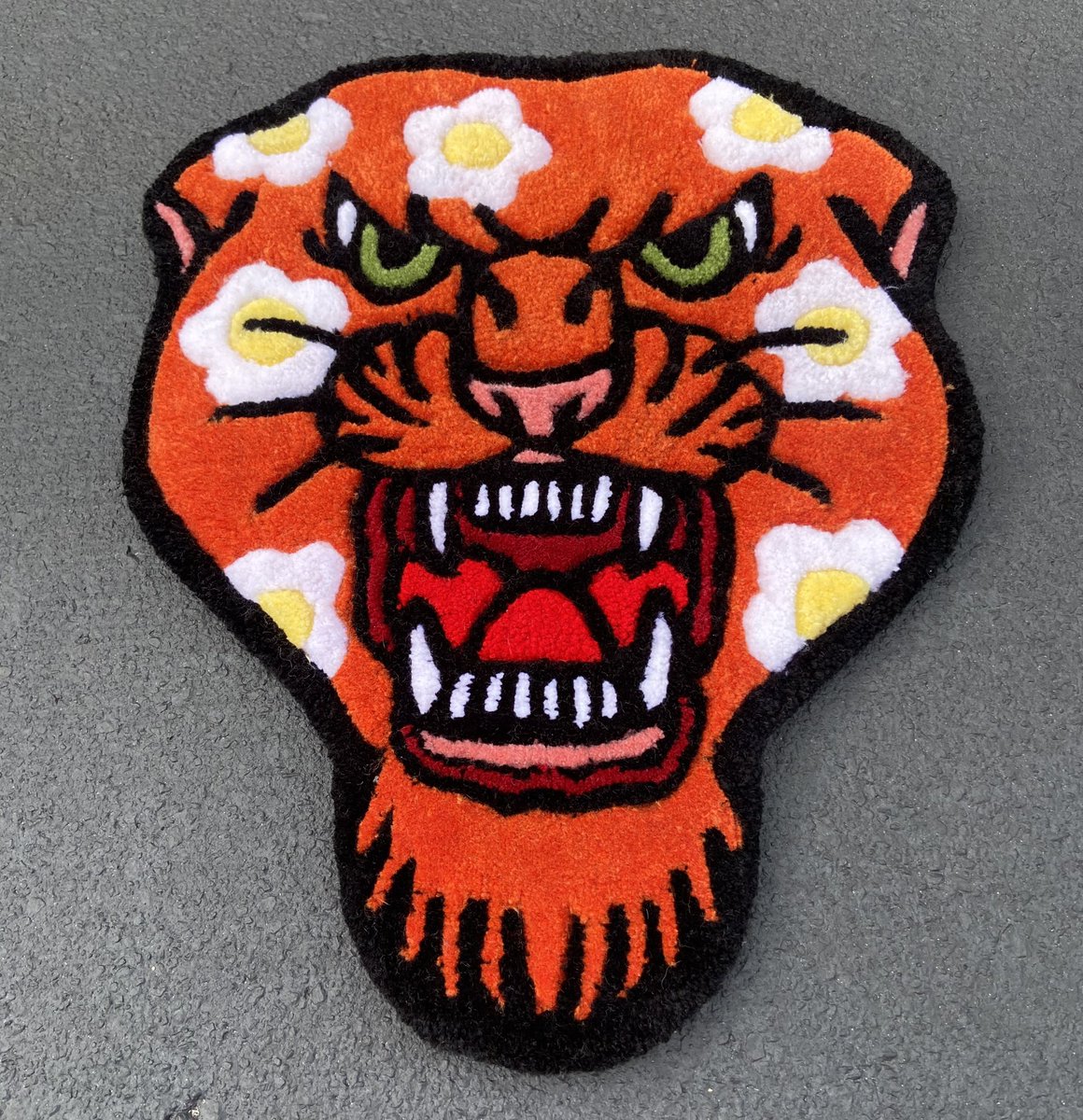 Tufted Tiger Head wallhanging 🐯