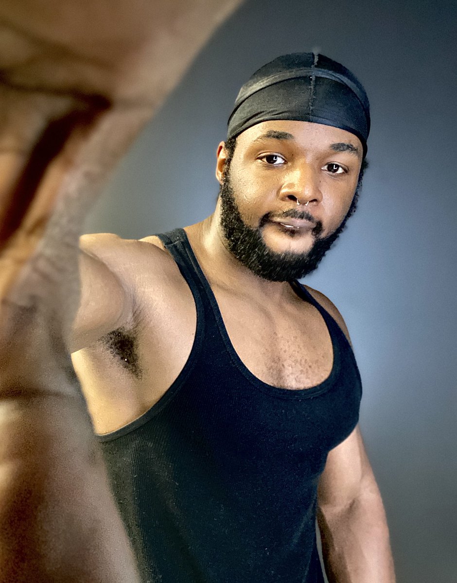 SirStrange_'s tweet photo. I don’t have a caption but I want to post this picture 🤟🏾🤗 https://t.co/hVxJ6omIk3