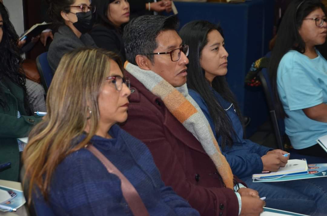 JusticiaBol's tweet photo. #VJDF desarrolla encuentro de justicia restaurativa para mujeres víctimas del delito de trata de personas con fines de explotación sexual
#NotaDePrensa ➡️ https://t.co/YbkFjXtJSM
#UnidosHaciaElBicentenario
#LaTransformaciónDeLaJusticiaAvanza https://t.co/pw0ARx6z32