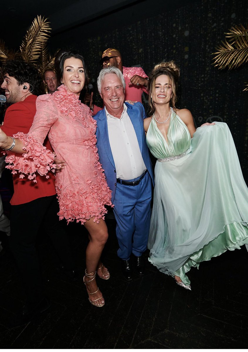 tomhartleycars's tweet image. Happy birthday to our granddaughter Olivia 🥰 🎉🎂🥂 this photo &amp;amp; the others where taken at her dads 40th few wk ago @GrantleyHall_  wow what a family night we all had !!

#thehartleyfamily
#weknowhowtoparty
#workhardplayhard
#hartleygrandchildren 
#nextgenaration 
#proudgrandad