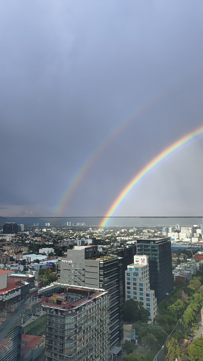 WOW el doble arcoiris que está en este momento, nunca había visto algo así!!! Foto por #vivoX80Pro