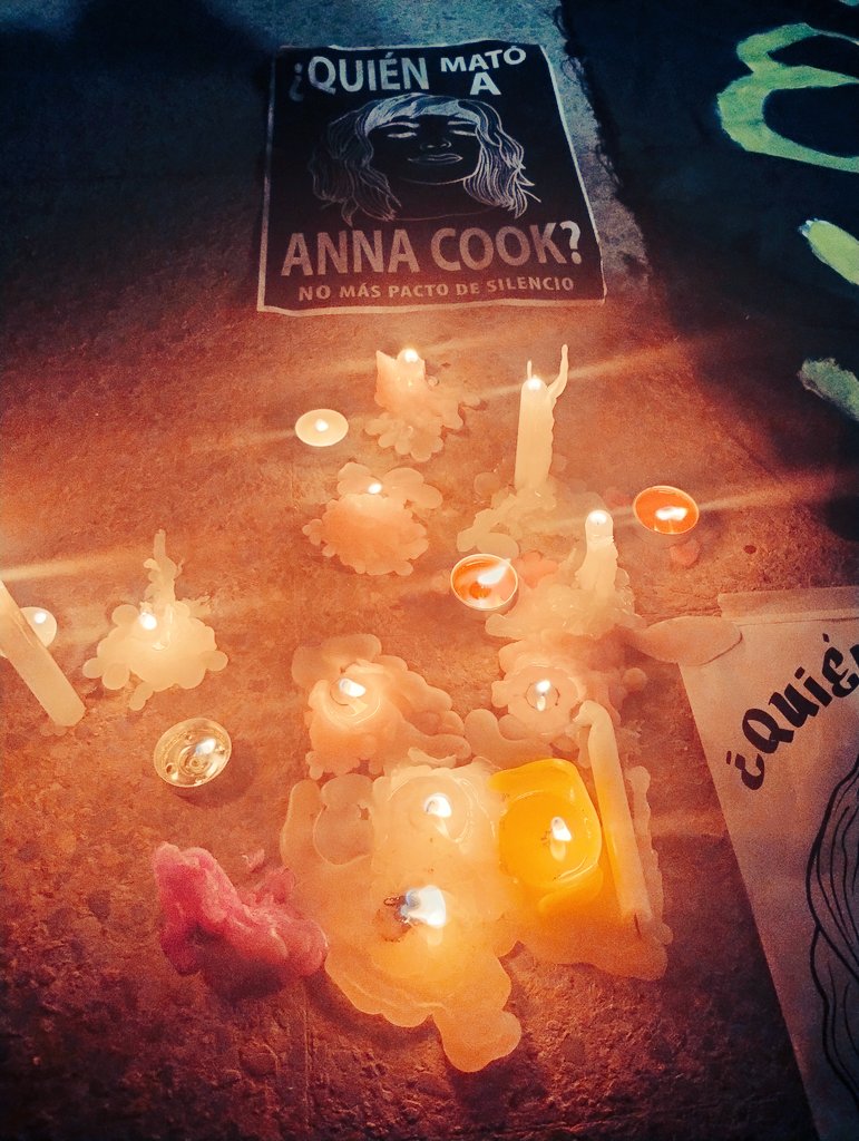 elchedelosgays's tweet photo. Estamos en Parque Zamudio rindiendo homenaje a la querida e inolvidable #AnnaCook que fue asesinada un 2 de agosto de 2017. "Se esperan novedades relevantes para el desarrollo de la causa", dice Pía Corvalán, abogada de la familia de Anna Cook 💞 Santiago de Chile, 2 agosto 2023. https://t.co/BeaIrXRhH2