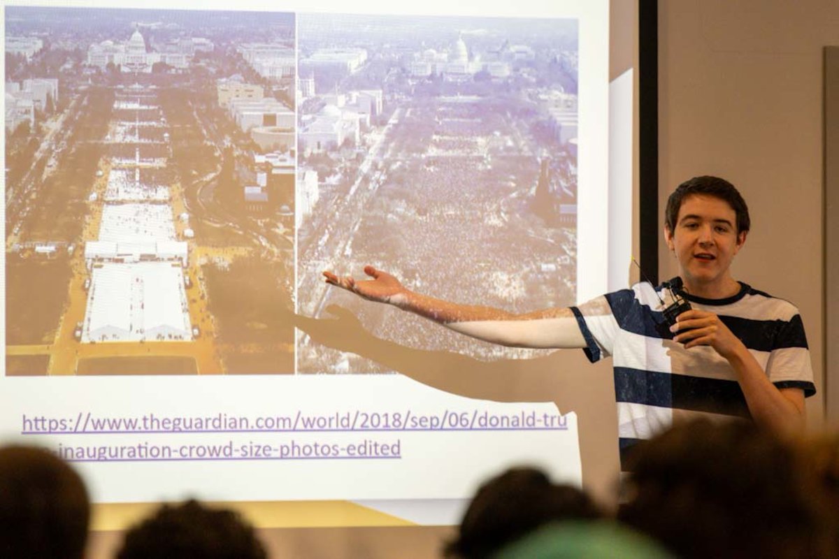 KnoxCollege1837's tweet image. 6-weeks, 4 projects, and a lot of hard work! These students had a successful summer participating in collaborative summer research projects and presenting their work at the end of July. Read about the projects here: knox.edu/offices/resear… #collegeresearch #researchprogram