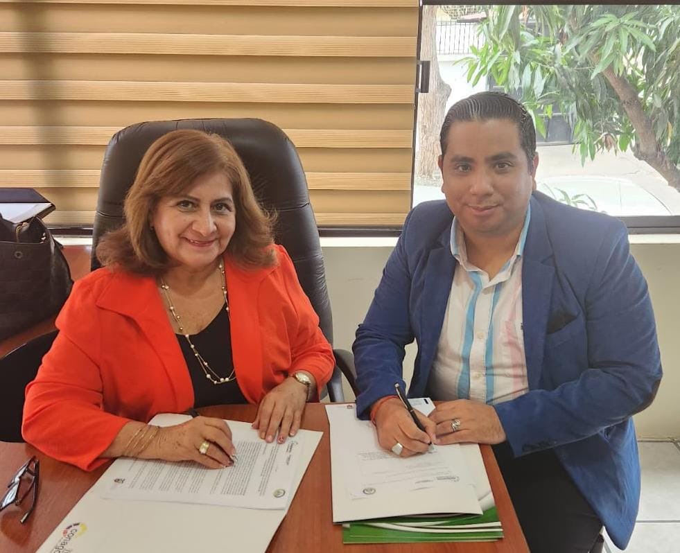 ISTPEM1's tweet photo. 📌 #IstpemInforma

Nuevas alianzas para el beneficio de nuestra comunidad estudiantil y sociedad 🫱🏼‍🫲🏼

El #IstpemAcreditado suscribió un convenio de cooperación interinstitucional con el Consejo Nacional de Gobiernos Parroquiales Rurales del Ecuador - CONAGOPARE. https://t.co/wg84Dxt1Gb