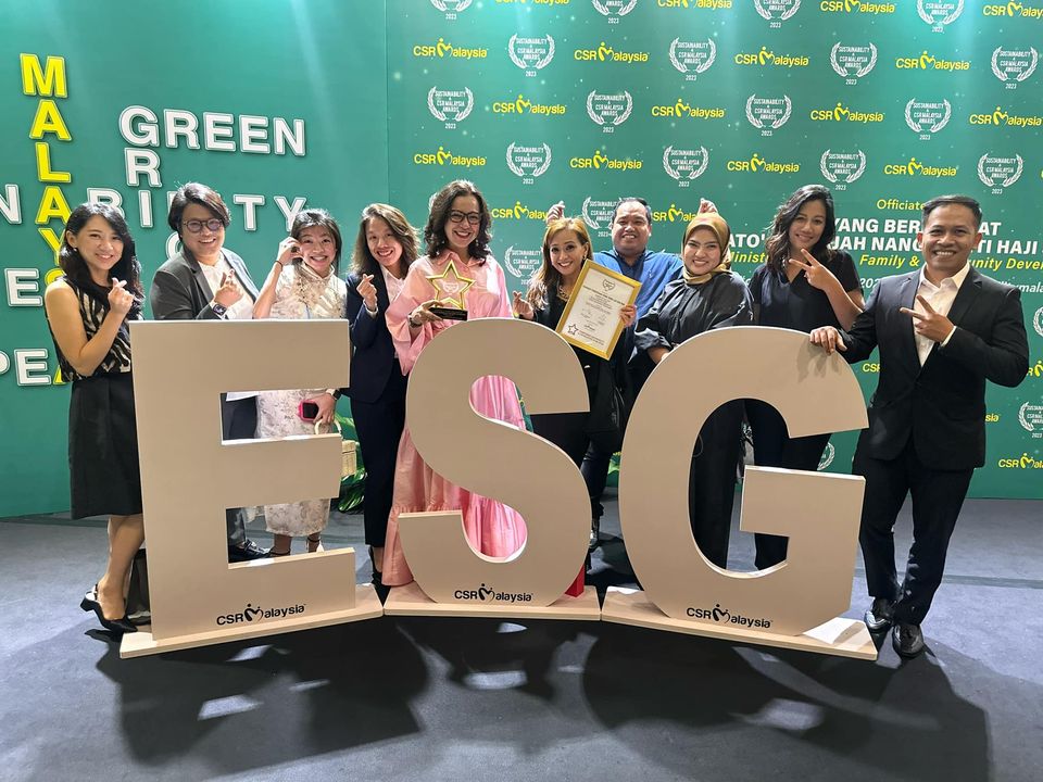 YTLForceForGood's tweet photo. For the Sustainability and CSR Malaysia Awards 2023, YTL Construction won Company of the Year in the Construction category for Outstanding Community &amp; School Engagement Programmes.
Learn more on this from here: https://t.co/Ir4MlVtuSI https://t.co/aAHvbkTMMf