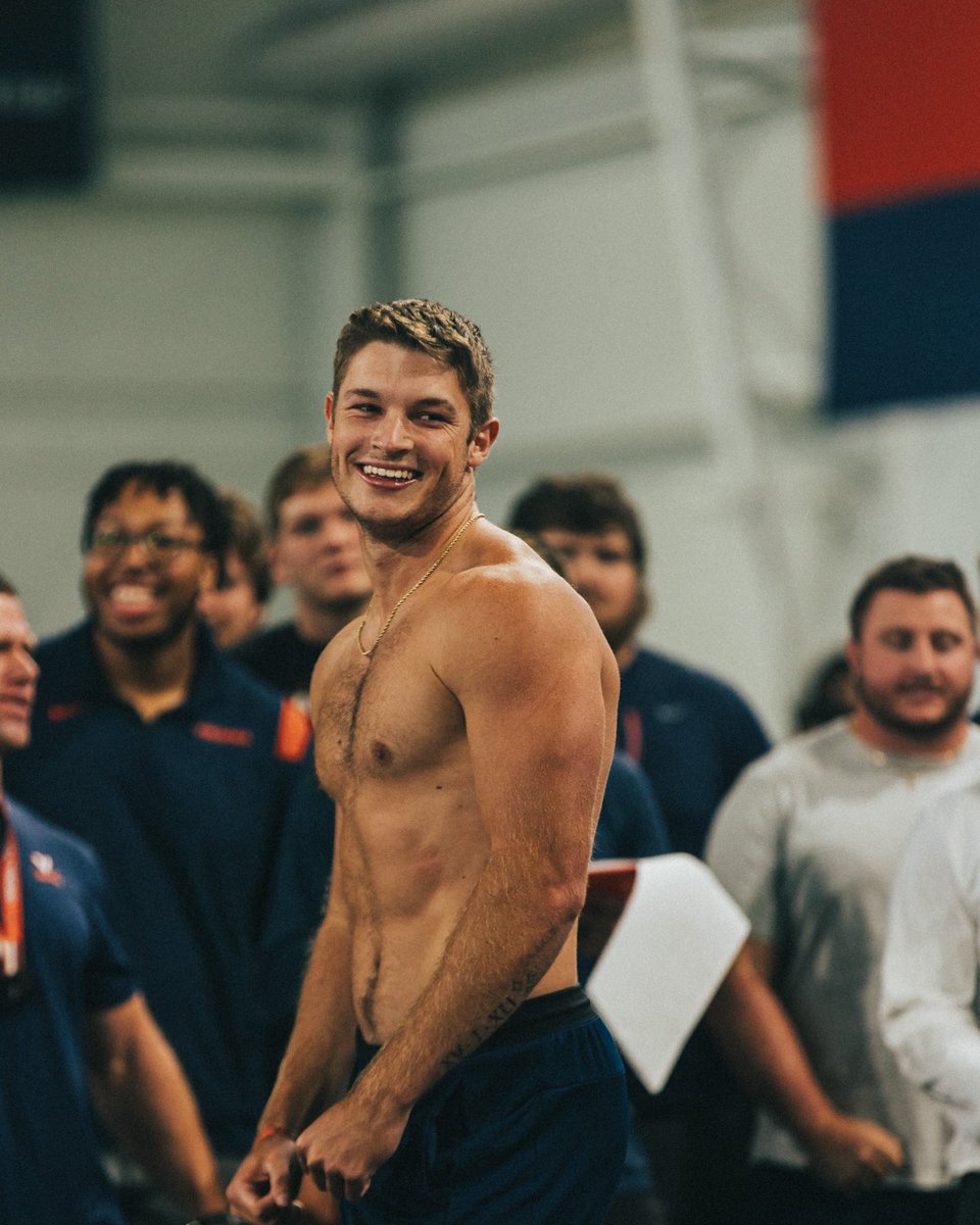 UVAFootball's tweet photo. 📸 https://t.co/cFKocuSnal