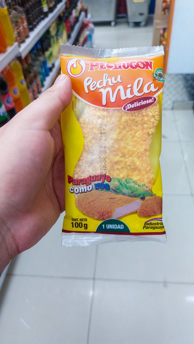 aisman6's tweet photo. Como ayuda la pechu mila de Pechugon cuando no tenes plata.
3 mil y algo cuesta.

Salva la cena y el almuerzo.
No es fato, ojalá sea @PechugonPy https://t.co/QFtBRC5iMt