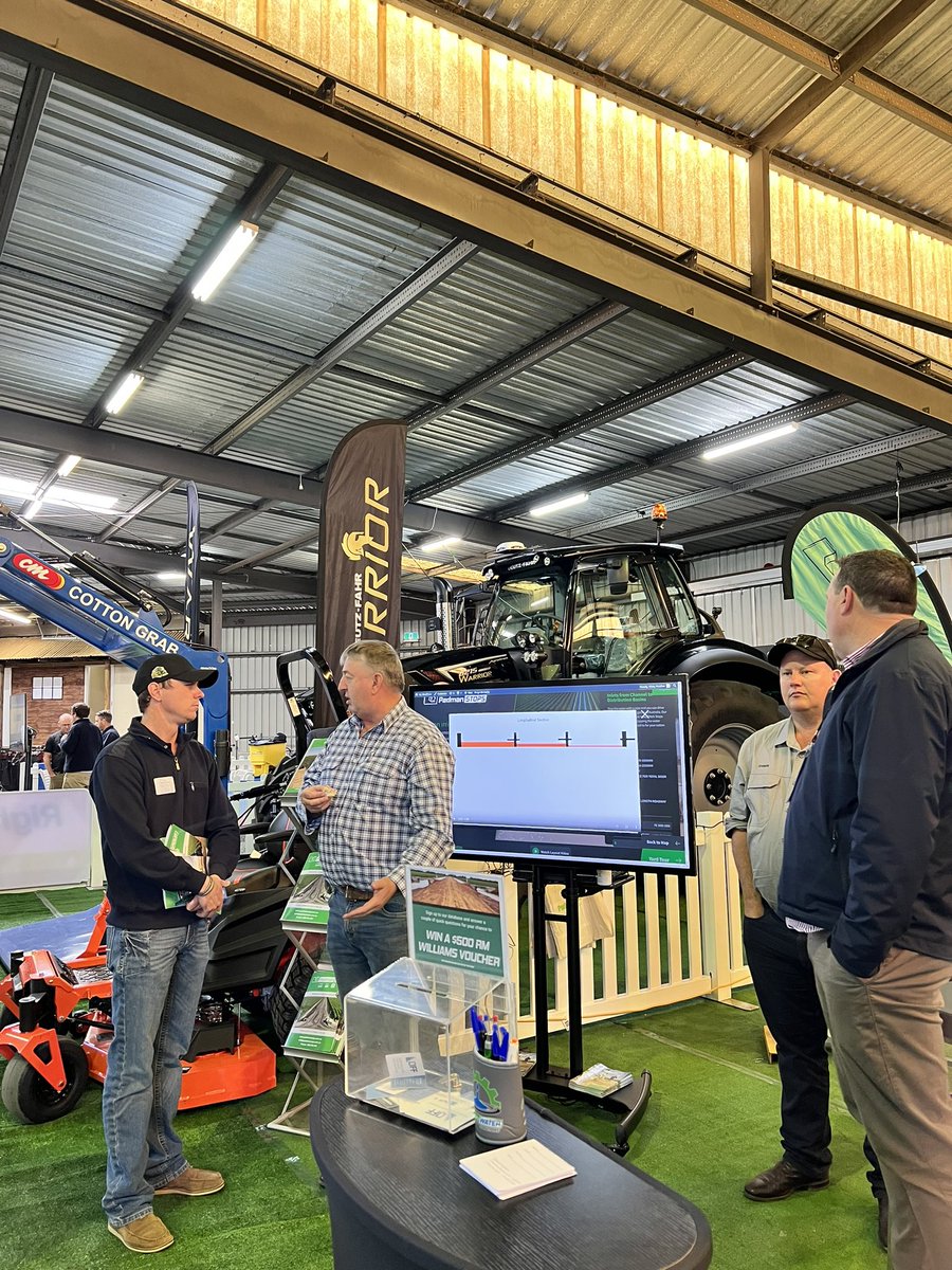 PadmanStops's tweet image. Great conversations, networking and new friends being made at #CottonCollective in Toowoomba this week #networking #TheFarmersFriend