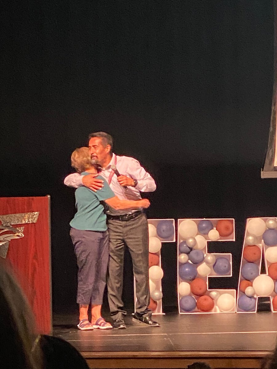 mrsturrill's tweet image. Day one of #teachtoreach was just the heart I needed to jump back into school after summer. These legends in our district bringing THEIR legends on stage was just about the best thing ever. ❤️ @OCorderoSVVSD ❤️