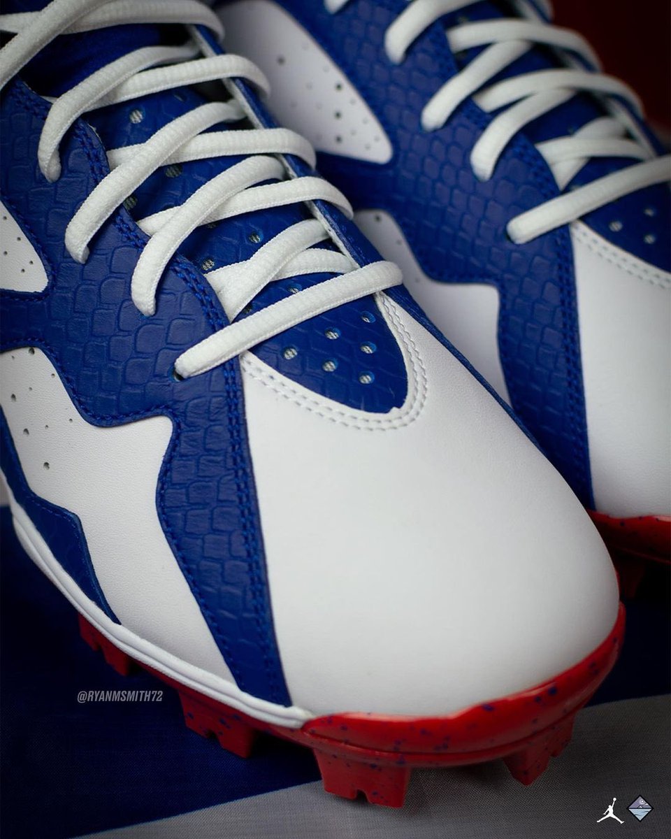 Complex Sneakers tweet media