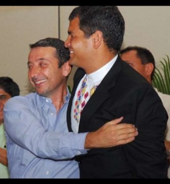 Si estos dos no terminan en la cárcel, no existe la justicia en el ecuador y de allí todos los problemas!