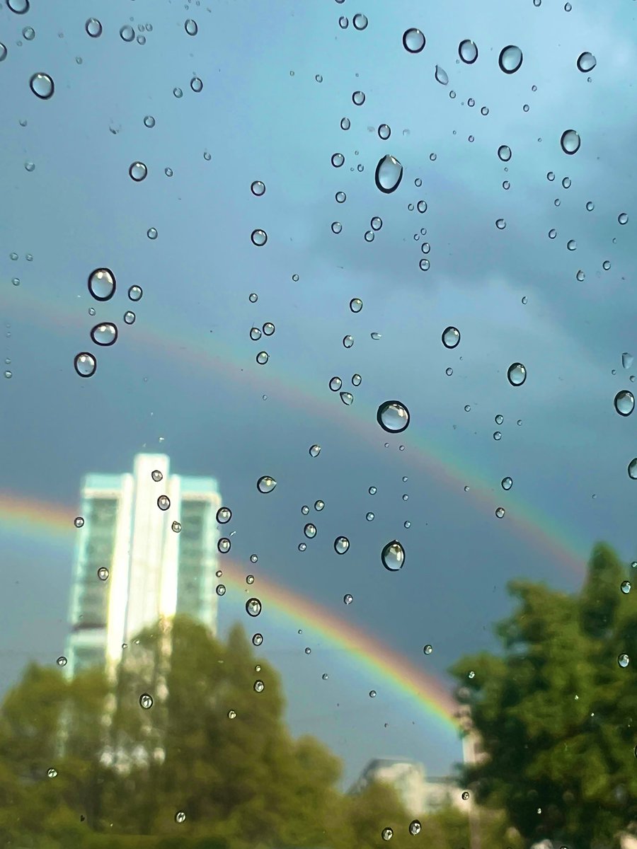 RinaMichaus's tweet photo. #arcoiris #CDMX https://t.co/KZ7SZeIf7L