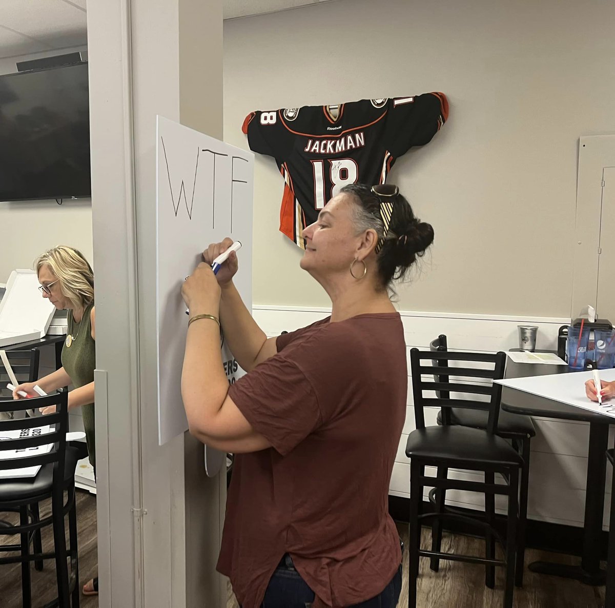 MSUAASF's tweet image. MSU-Mankato ASF/Teamsters members getting ready to shine! Join their informational picket tomorrow, Thurs., Aug. 3 Noon-1 p.m. on campus at the corner of Ellis &amp;amp; Stadium. Sign the petition at asfrising.com.