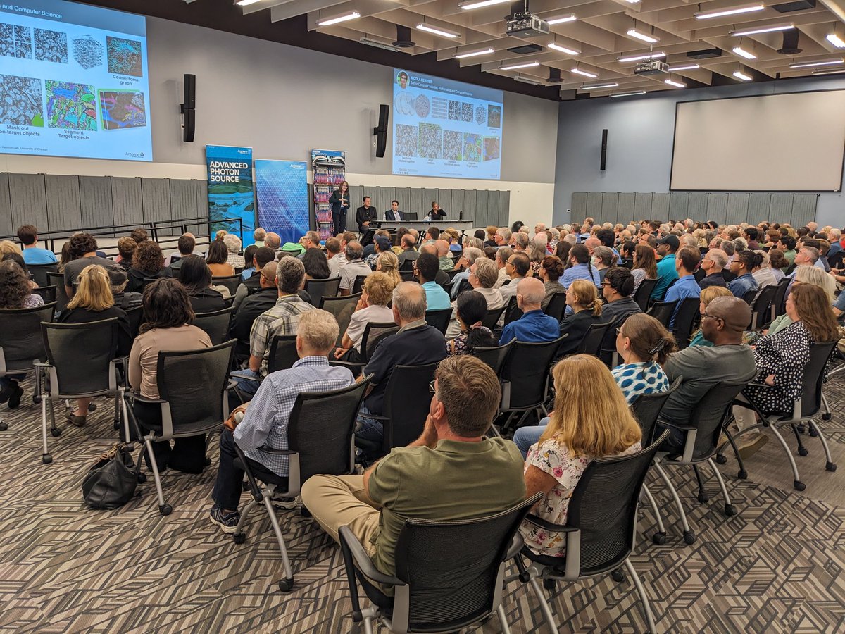 Katie Yurkewicz (@kyurkewicz) on Twitter photo A great night <a href="/argonne/">Argonne National Lab</a>, joining 250 fellow science fans to visit the Aurora #exascale computer at <a href="/argonne_lcf/">ALCF</a> and hear about neuroscience, cosmology and solar energy at Aurora and the <a href="/advancedphoton/">Advanced Photon Source</a> source at the OutLoud public lecture A great night <a href="/argonne/">Argonne National Lab</a>, joining 250 fellow science fans to visit the Aurora #exascale computer at <a href="/argonne_lcf/">ALCF</a> and hear about neuroscience, cosmology and solar energy at Aurora and the <a href="/advancedphoton/">Advanced Photon Source</a> source at the OutLoud public lecture