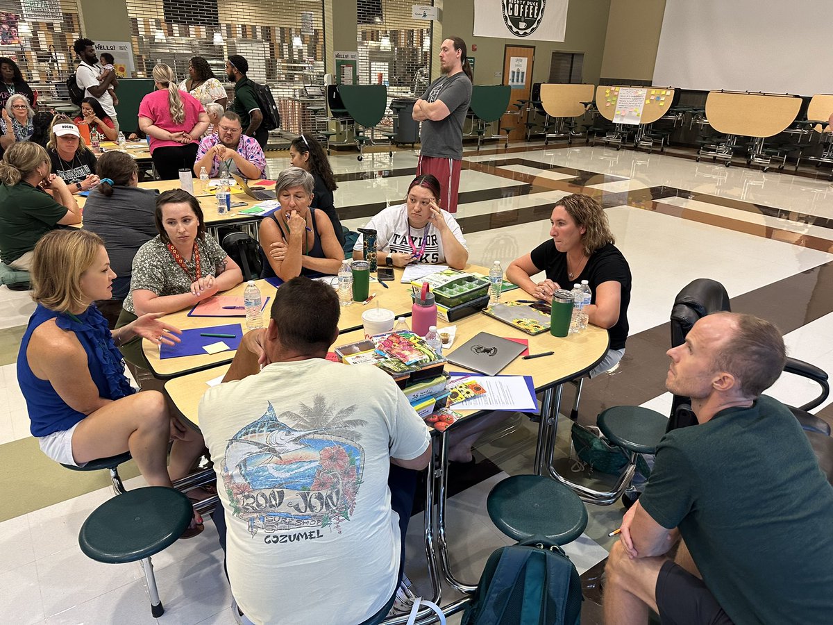 Great 1st Day of PD at Taylor High School!  The Taylor bus tour was a perfect way to start the year. #CommitToTheT <a href="/taylorducks/">Taylor ISD</a>