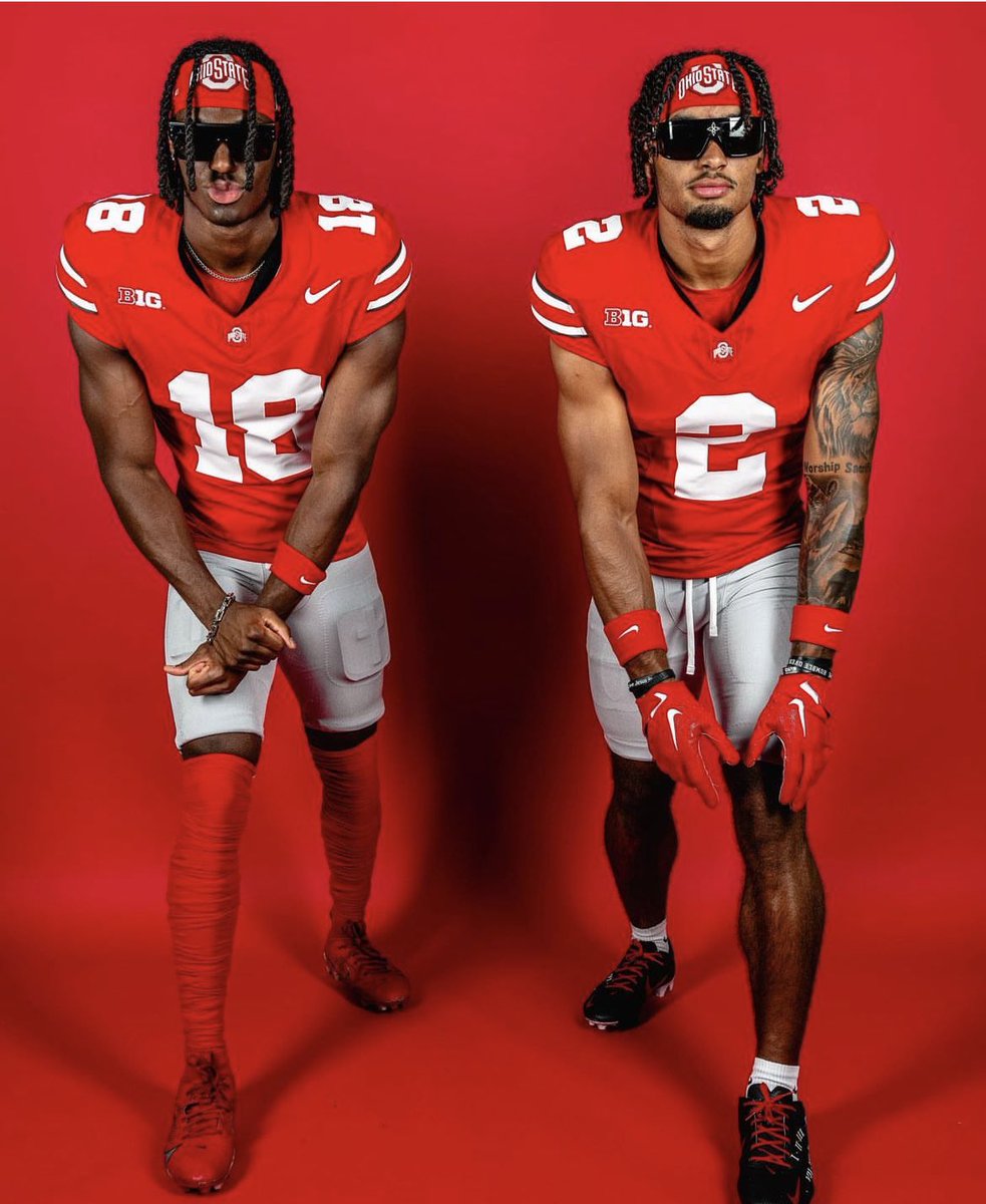 BarstoolOSU's tweet image. How do you guard this? 😂😂@MarvHarrisonJr @emeka_egbuka