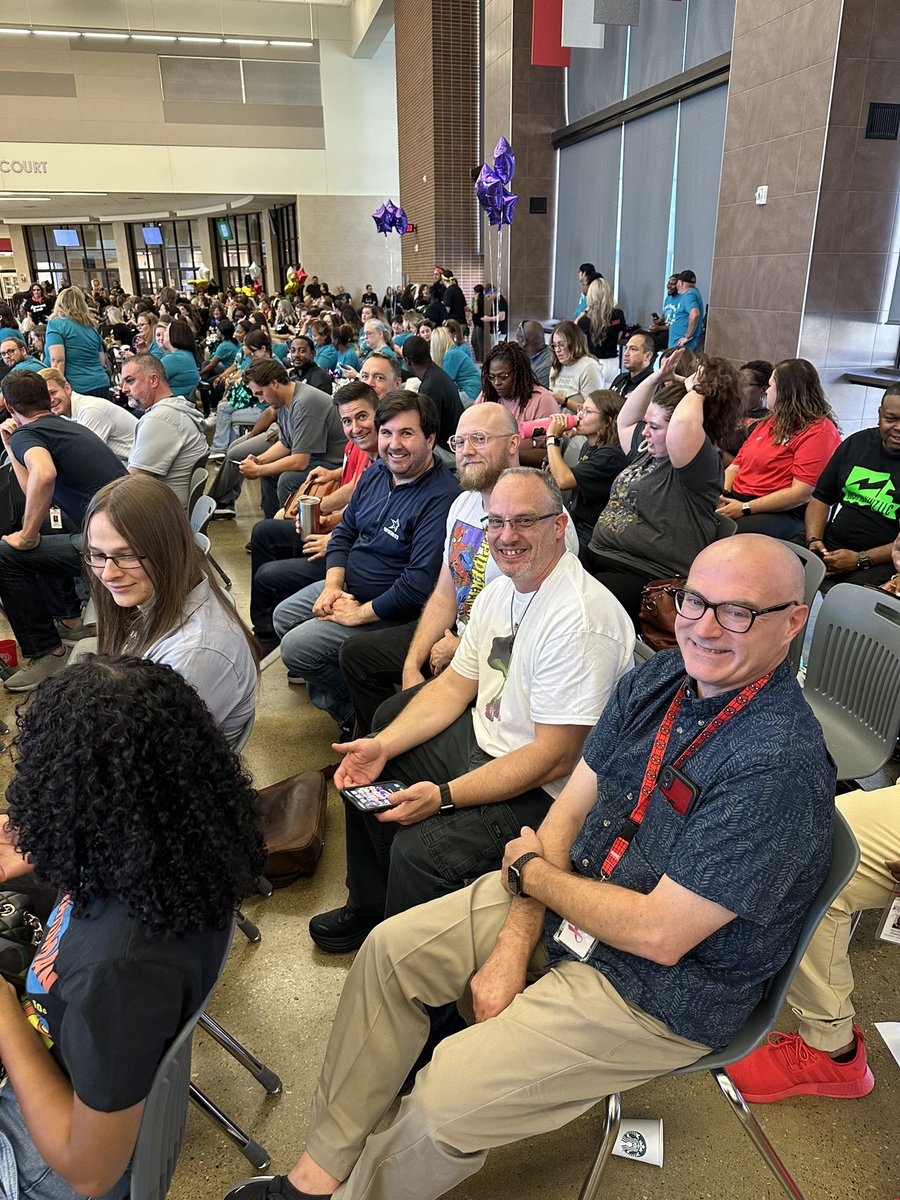 Mrs. McCullough tweet media