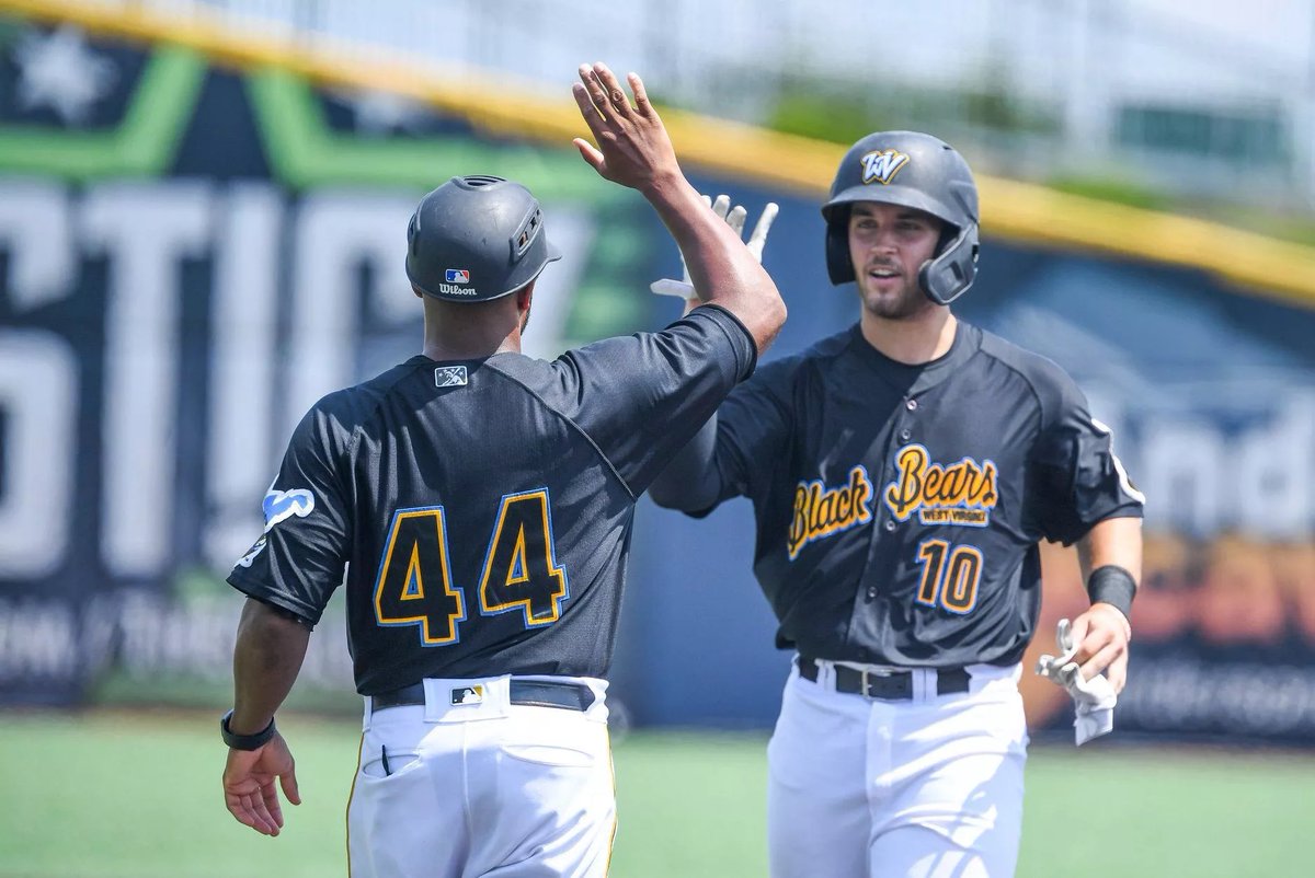 MinorBreakdown's tweet image. 🚨NEW EPISODE IS LIVE🚨

that’s right, we are BACK baby, and we are BEGGING these country roads to take us home as we visit the West Virginia Black Bears in Granville, West Virginia

Come learn about this awesome team!

Click the link to listen👇
linktr.ee/minorbreakdown