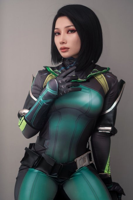 Tag a viper main and i’ll step on them ? https://t.co/l39iIxBYvU