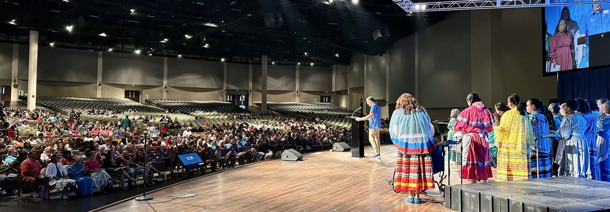 Worship at #IndianWeek <a href="/IFC_OK/">Indian Falls Creek</a> @fallscreekok! Of 236 Native American people groups in the US &amp; Canada, 16 remain unreached &amp; unengaged with the gospel. Thank God Southern Baptists helped take the gospel to many of the 220 of the 236. 

Let’s finish the task! #EveryTribe #Rev7:9