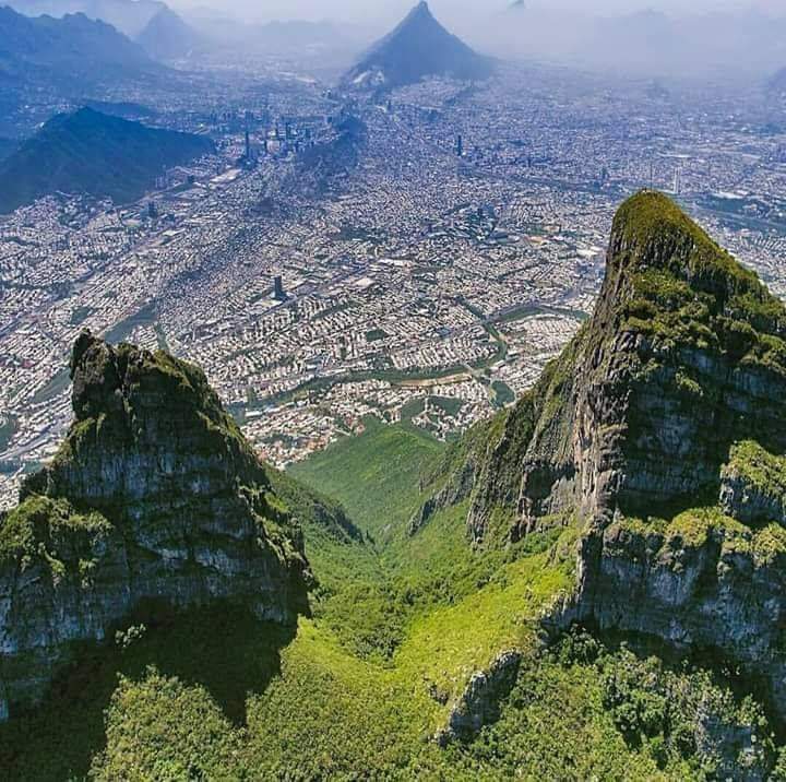 nelvaldez's tweet photo. Como #Monterrey no hay dos 😍 🤠 https://t.co/6UP0tKpEX4