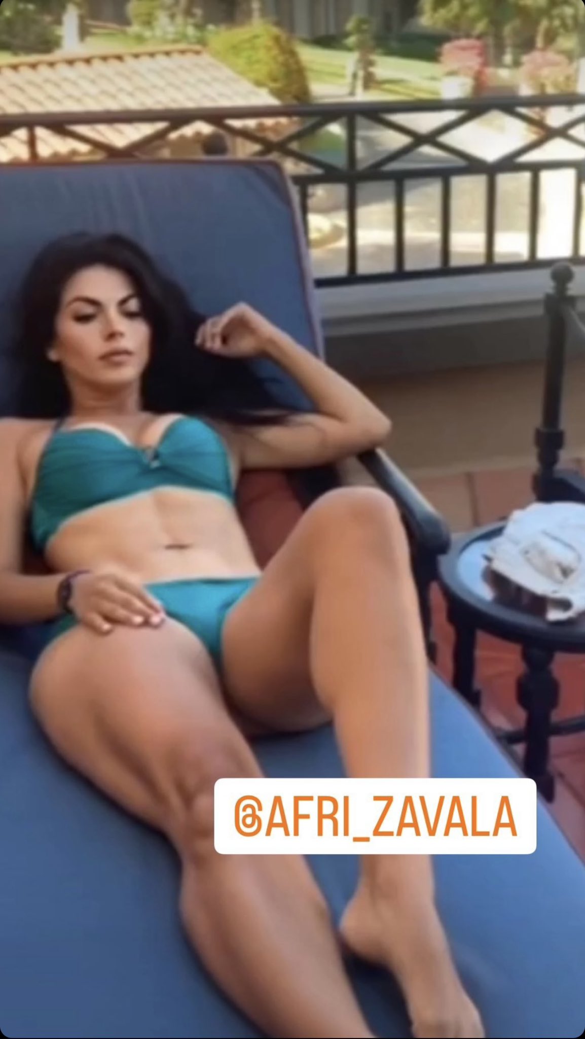 Famosas Guapas on X: Africa Zavala 😍🔥 t.colfWcMo9xRq  X