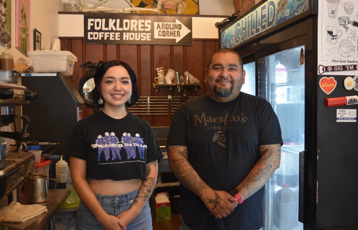 joesmokes79's tweet photo. Coffee is the composer of the morning. Without its early notes, the day dawdles and drags. #coffeefestival #sanantoniocoffeefestival #sanantoniocoffee #punkcoffee #punkcoffeeshop
#coffeetime #coffeegeek #coffeefest #coffeeshopvibes #visitsanantonio #culturemapsa #coffeefest https://t.co/A7Ac0rNW9F