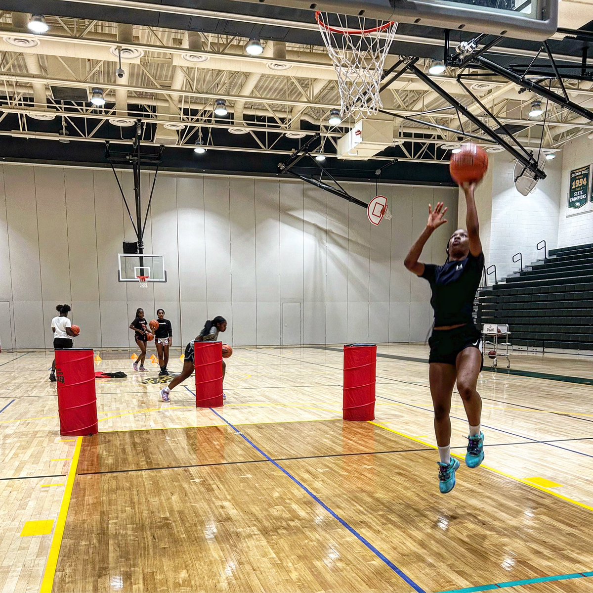 Seneca Valley Screaming Eagles Girls Basketball tweet media