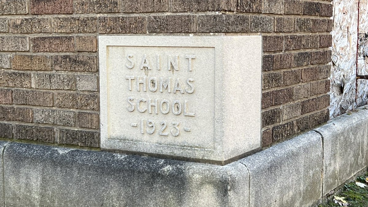 If you live in Irondequoit, now’s your chance to voice support the adaptive reuse of this old Catholic school. Could be beautiful once again, but the NIMBYs would rather it rot in hell. Irondequoit Town Hall, Monday 8/7 @ 7pm. Or email zoningboard@irondequoit.org. #ROC