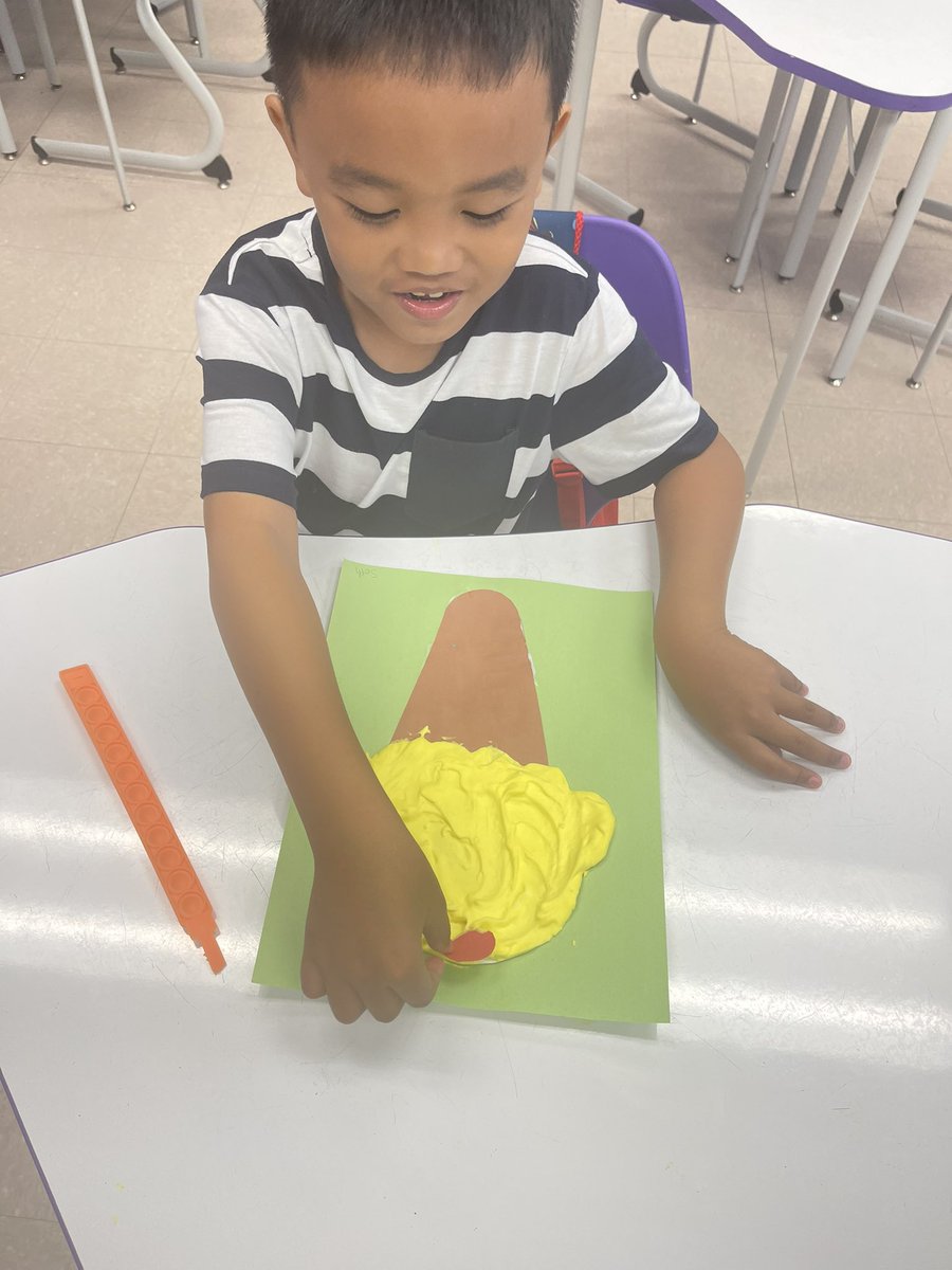 Mrs. Minuto tweet media