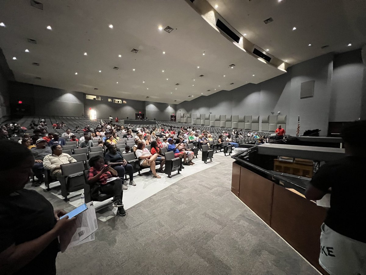 IAR2_Football's tweet photo. Great Turnout tonight for our parent meeting.  Thank you to all that came out.  Remember equipment checkout for 11th and 12th grade is tomorrow at 5pm and 10th grade Friday same time #TrojanDNA https://t.co/GgYStZJnw6