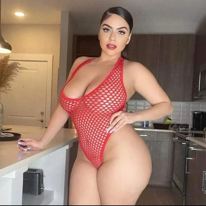 Azoggagh22's tweet photo. @TezosGaming @HumansNoContext Please come and let's have some fun 🔥🥵:  https://t.co/2eGVXyd45U https://t.co/fWY8nAtQpJ